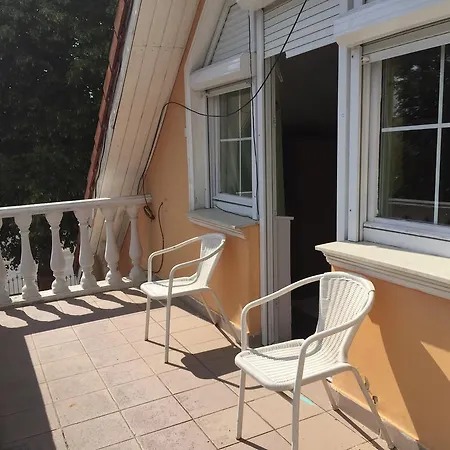 Relax Vendeghaz Es Apartman بيت ضيافة