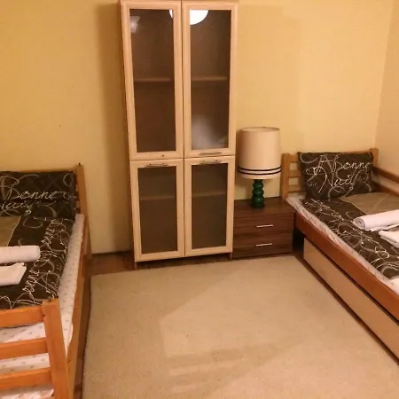 Relax Vendeghaz Es Apartman ديبريتْسين