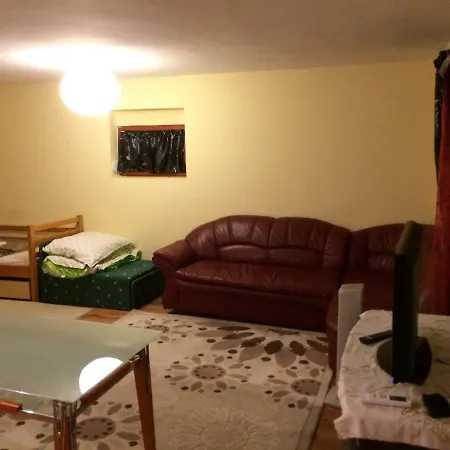 بيت ضيافة Relax Vendeghaz Es Apartman *