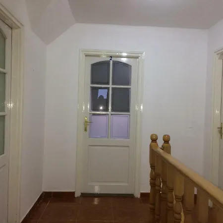 بيت ضيافة Relax Vendeghaz Es Apartman