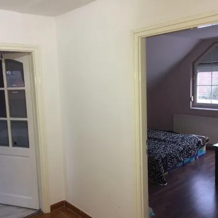 بيت ضيافة Relax Vendeghaz Es Apartman *