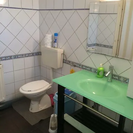 بيت ضيافة Relax Vendeghaz Es Apartman *