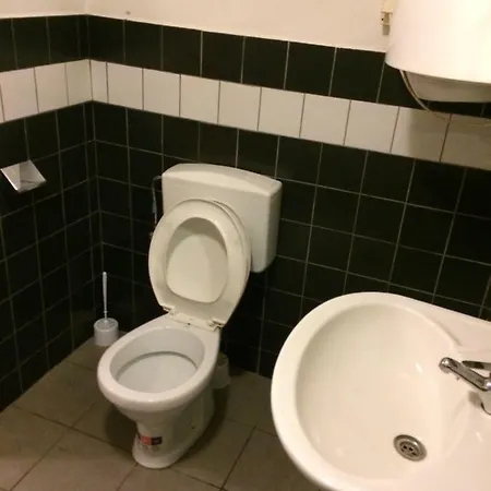 Relax Vendeghaz Es Apartman بيت ضيافة *