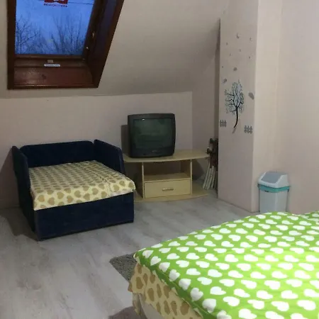 Relax Vendeghaz Es Apartman ديبريتْسين