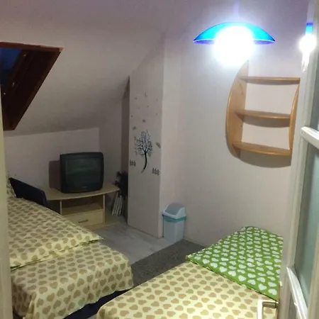 بيت ضيافة Relax Vendeghaz Es Apartman *